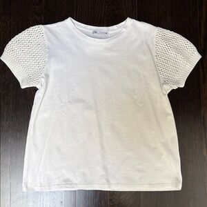 ZARA White Crewneck T-Shirt with Knit Mesh Sleeves